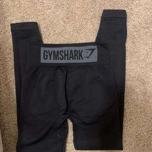 Black gymshark leggings